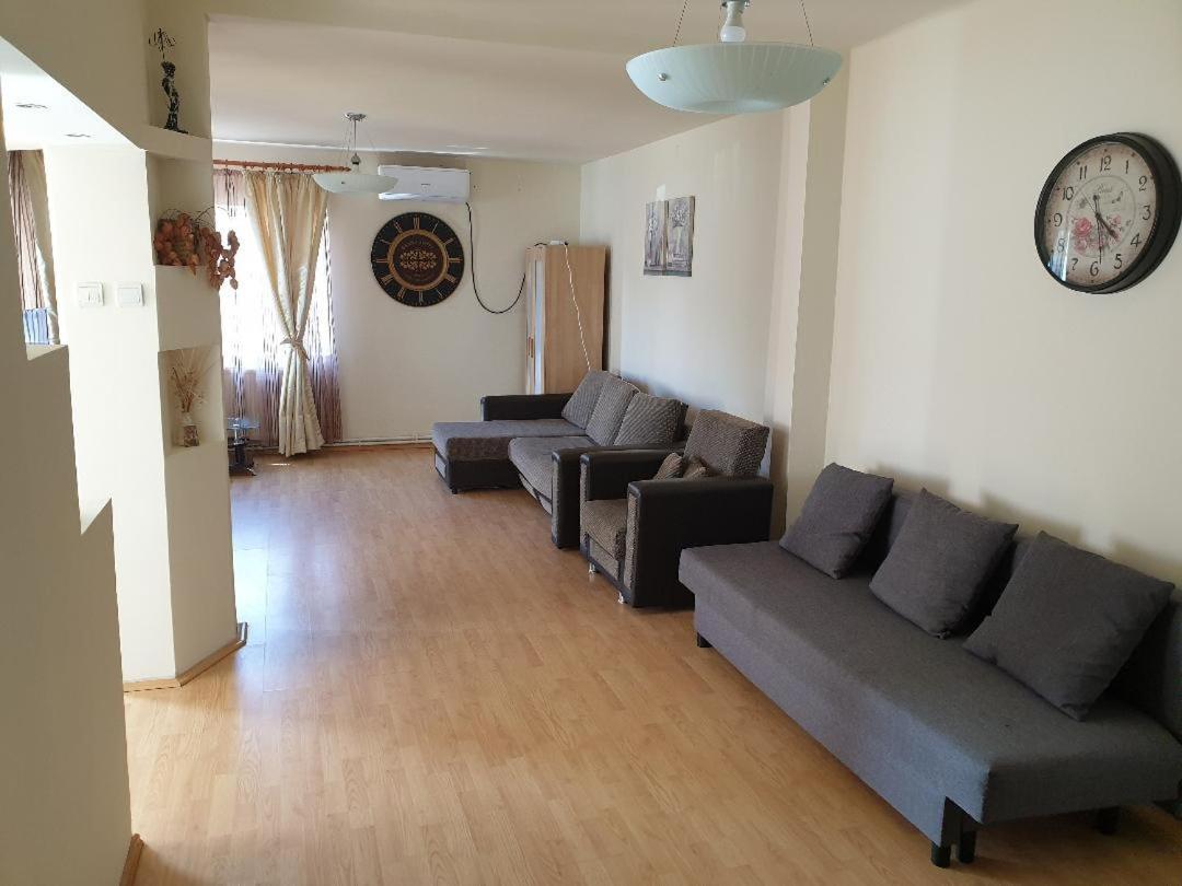 Mamaia Faleza Nord Констанца Экстерьер фото